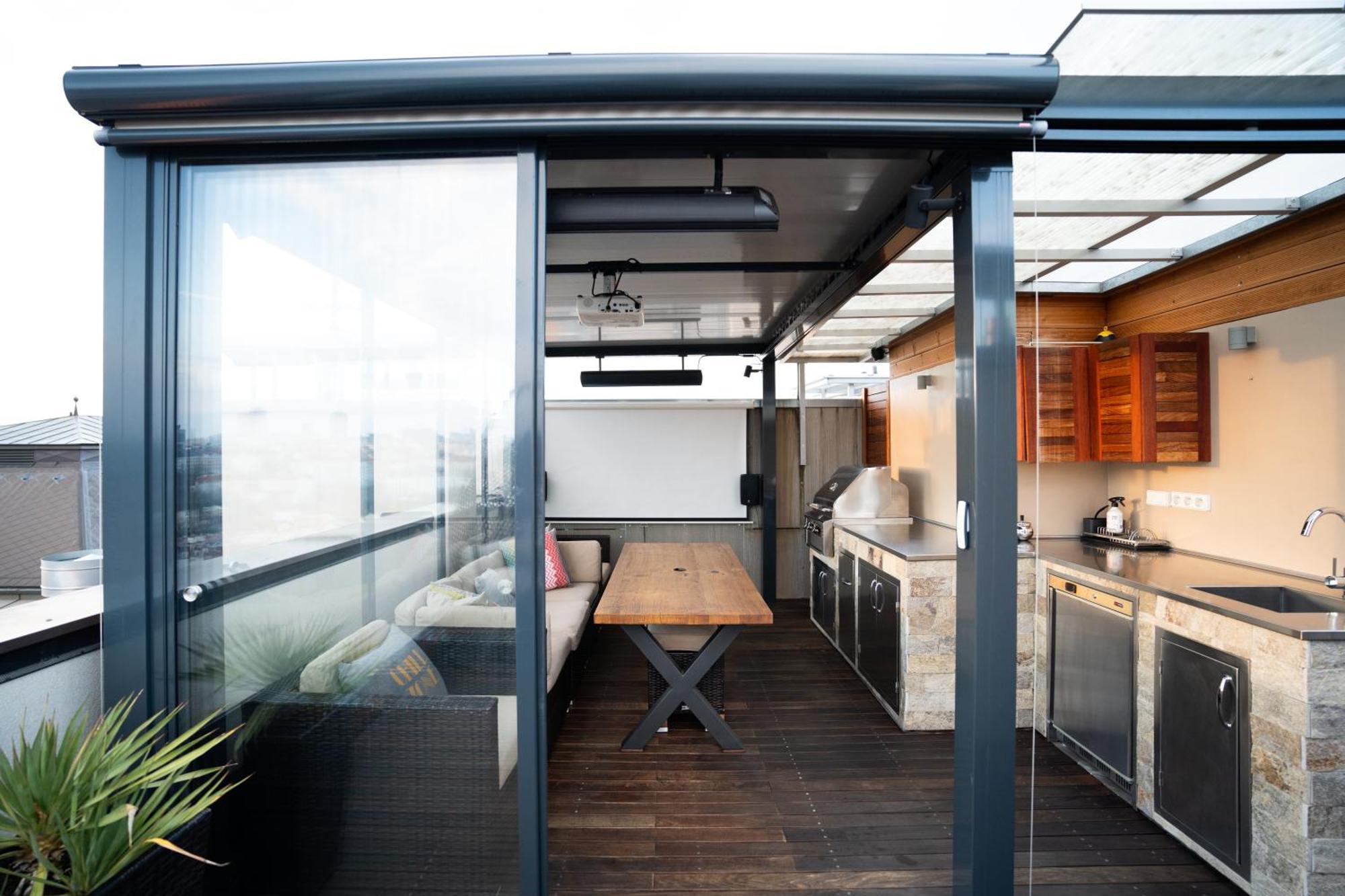 Luxury Rooftop Appartment With Fantastic Views براغ المظهر الخارجي الصورة